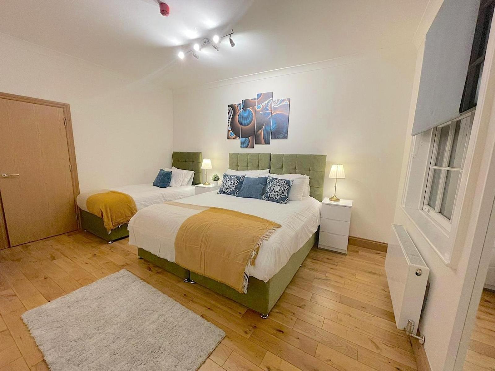 Angel X Kings Cross Hub Apartment ลอนดอน ภายนอก รูปภาพ