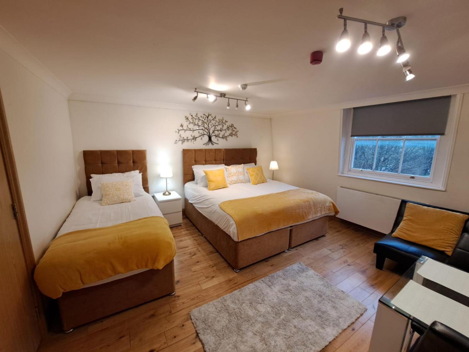Angel X Kings Cross Hub Apartment ลอนดอน ภายนอก รูปภาพ